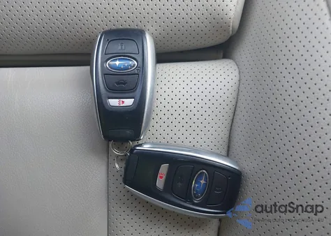 2019 Subaru Ascent Limited z USA, uszkodzony, nr VIN 4S4WMAPD0K3427592